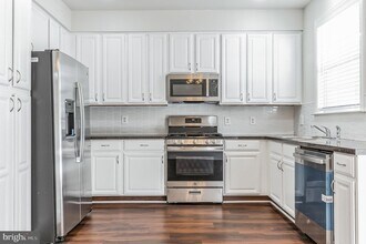 6067 Ticket Way in Woodbridge, VA - Building Photo - Building Photo