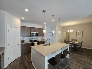 5122 Park Cir in Columbia, TN - Foto de edificio - Building Photo