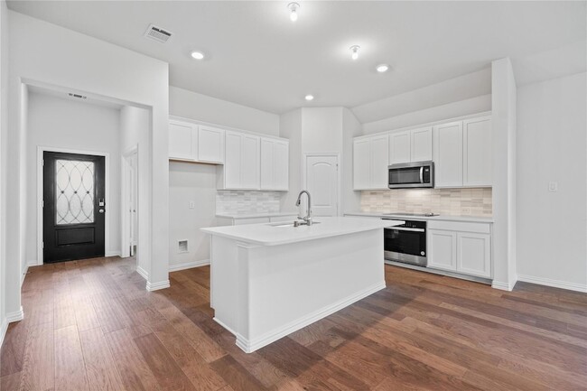 property at 3325 Cross Shr Dr