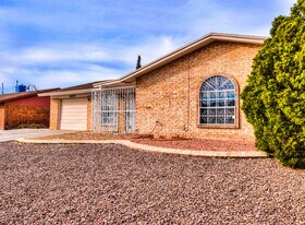 11473 Jim Ferriell Dr in El Paso, TX - Building Photo