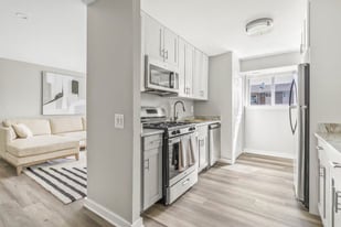 Greenview Gardens in Hackettstown, NJ - Building Photo