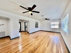 1535 Grove St in Clearwater, FL - Building Photo - Building Photo