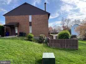 5880 Whisper Way in Elkridge, MD - Building Photo