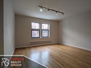 2838 W Palmer St, Unit 208 in Chicago, IL - Building Photo - Building Photo