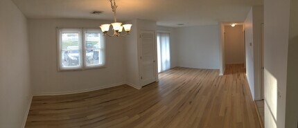 450 Somerset Ave, Unit 601 in Taunton, MA - Building Photo - Building Photo