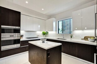 3030 N Ocean Blvd in Fort Lauderdale, FL - Building Photo