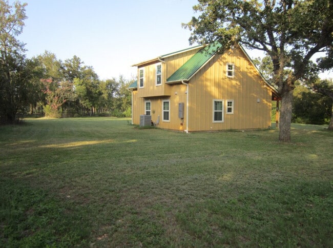 488 FM 1441, Unit Cottage in Bastrop, TX - Building Photo - Building Photo