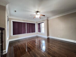 821 N Waller Ave in Chicago, IL - Foto de edificio - Building Photo