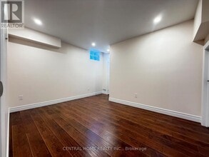 39 Kentland St in Markham, ON - Building Photo - Building Photo