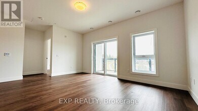 1000 Lackner Blvd in Kitchener, ON - Building Photo - Building Photo