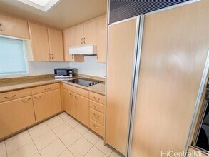 1341 Kapiolani Blvd in Honolulu, HI - Building Photo - Building Photo