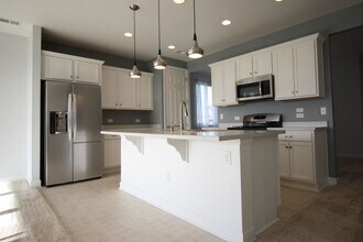 5286 Carmon Dr in Windsor, CO - Building Photo - Building Photo