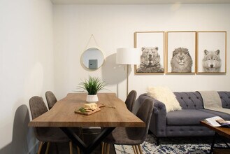 359 W 39th St in New York, NY - Building Photo - Building Photo