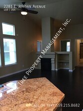 2281 E Jordan Ave in Fresno, CA - Building Photo - Building Photo