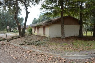 Sunny Creek in Brooksville, FL - Building Photo