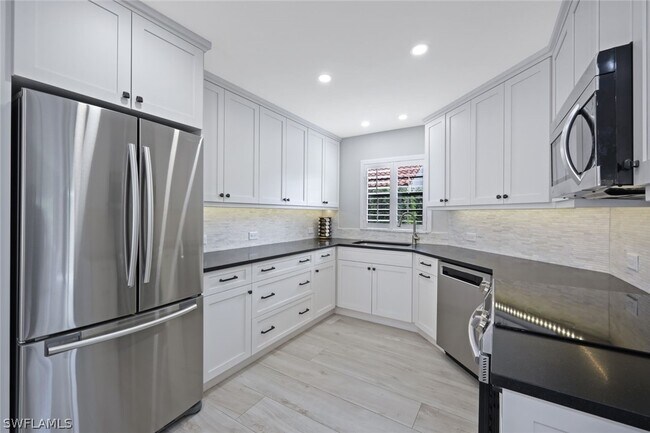 property at 714 Reef Point Cir