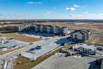 Salt Creek Senior Living in Lincoln, NE - Foto de edificio - Building Photo