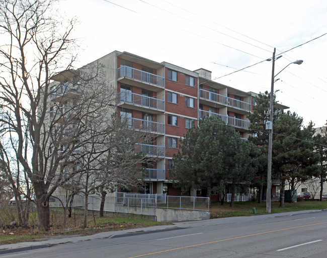 165 Bloor St W in Oshawa, ON - Building Photo - Building Photo