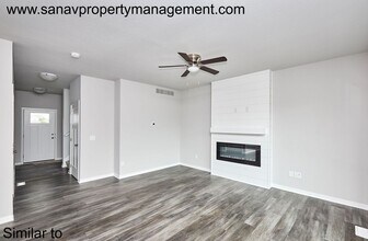 4716 NW 167th St in Urbandale, IA - Building Photo - Building Photo