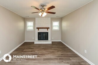 9009 Trailhead Ct in Charlotte, NC - Foto de edificio - Building Photo