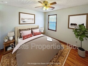 424 W Woodland Rd in Florence, AL - Foto de edificio - Building Photo