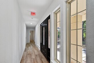 1810 Indian Shores Rd in Crosby, TX - Building Photo - Building Photo