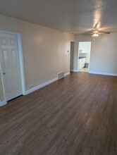 2544 S Park St, Unit Lower in Salt Lake City, UT - Foto de edificio - Building Photo