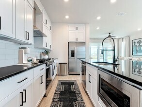 BB Living Seven Shores in Naples, FL - Building Photo - Building Photo