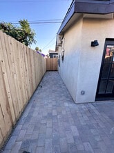 1754 W 37th Dr in Los Angeles, CA - Building Photo - Building Photo