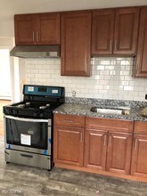 25 Waterman Ave in East Providence, RI - Building Photo - Building Photo