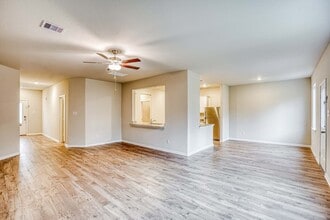 8212 Sunberry Shadow Dr in Houston, TX - Building Photo - Building Photo