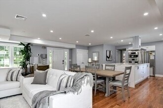 18 Damon St in Wayland, MA - Building Photo - Building Photo