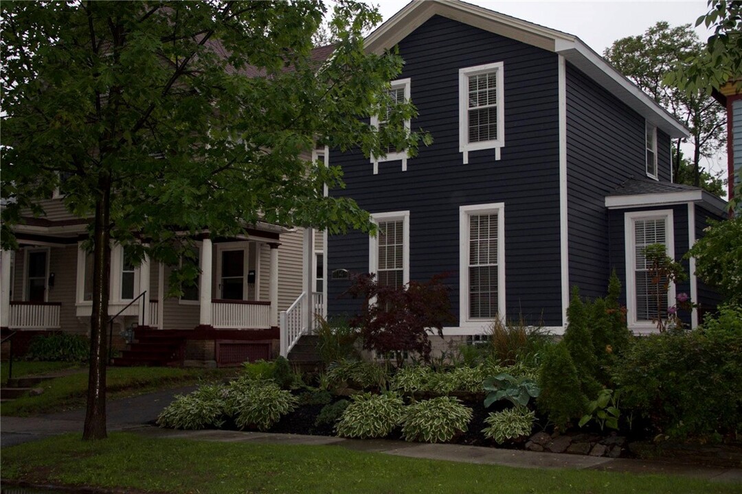 114 Averill Ave in Rochester, NY - Building Photo