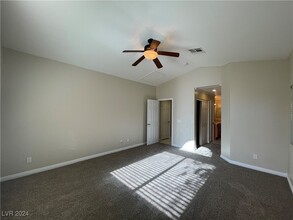 985 Blossom Meadows Pl in Henderson, NV - Building Photo - Building Photo