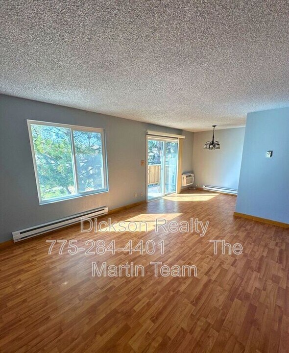 3919 Clear Acre Ln in Reno, NV - Foto de edificio