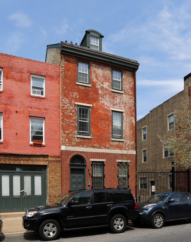 207-209 Vine St in Philadelphia, PA - Building Photo - Building Photo