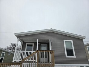 221 Cardinal Ln in Madison, WI - Building Photo - Building Photo