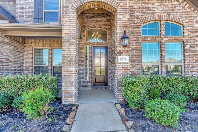 5626 James Landing Dr in Sugar Land, TX - Building Photo - Building Photo