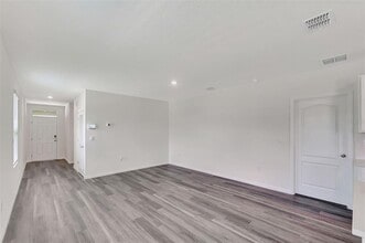 5879 Galloping Dr in Apopka, FL - Building Photo - Building Photo