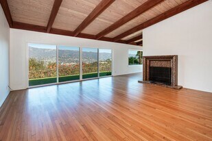 1746 La Coronilla Dr in Santa Barbara, CA - Building Photo