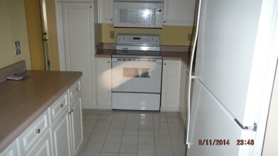 1311 Stillwater Ct in Newport News, VA - Building Photo - Building Photo