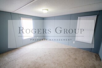 2390 Hicksboro Rd in Henderson, NC - Building Photo - Building Photo