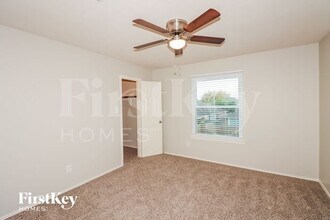 10447 Falling Rapids Ct in Houston, TX - Building Photo - Building Photo