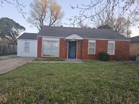 2505 NW Lincoln Ave in Lawton, OK - Building Photo