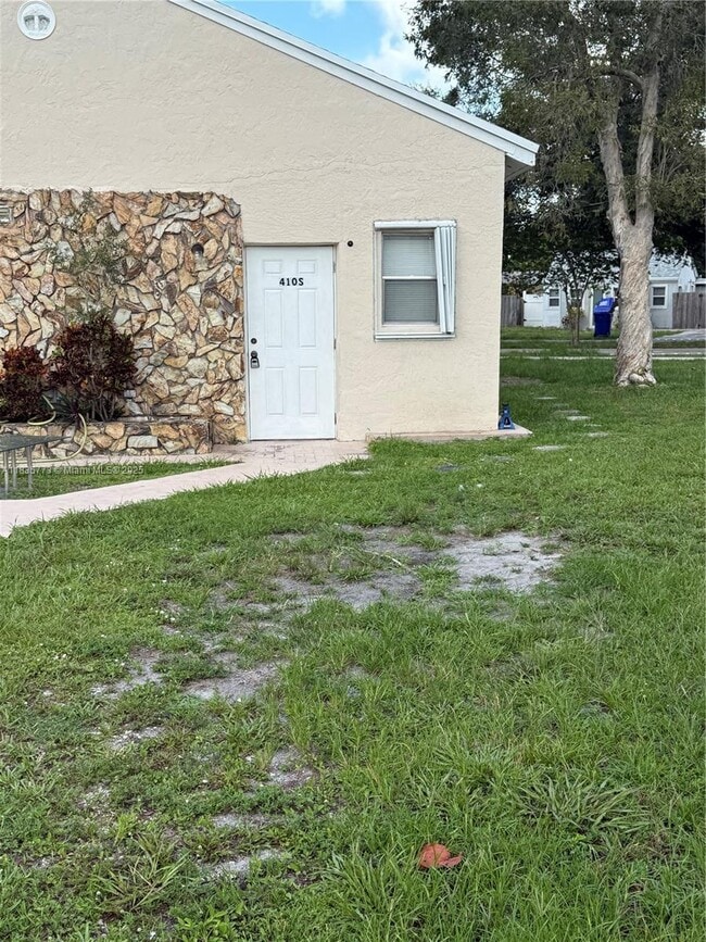 property at 410 N 58th Ave