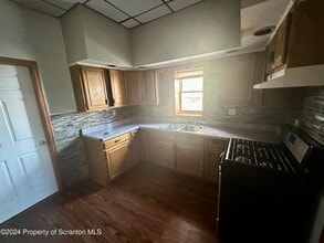 704 Hazle St in Wilkes-Barre, PA - Building Photo - Building Photo