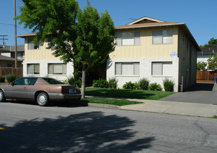 1677 Ontario Dr in Sunnyvale, CA - Building Photo - Building Photo