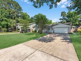 3010 Glen Spring Dr in Houston, TX - Building Photo