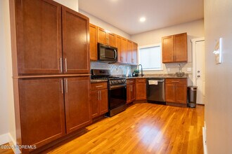 736 New St in Camden, NJ - Building Photo - Building Photo