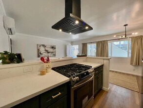 5819 Carlton Way in Los Angeles, CA - Building Photo - Building Photo